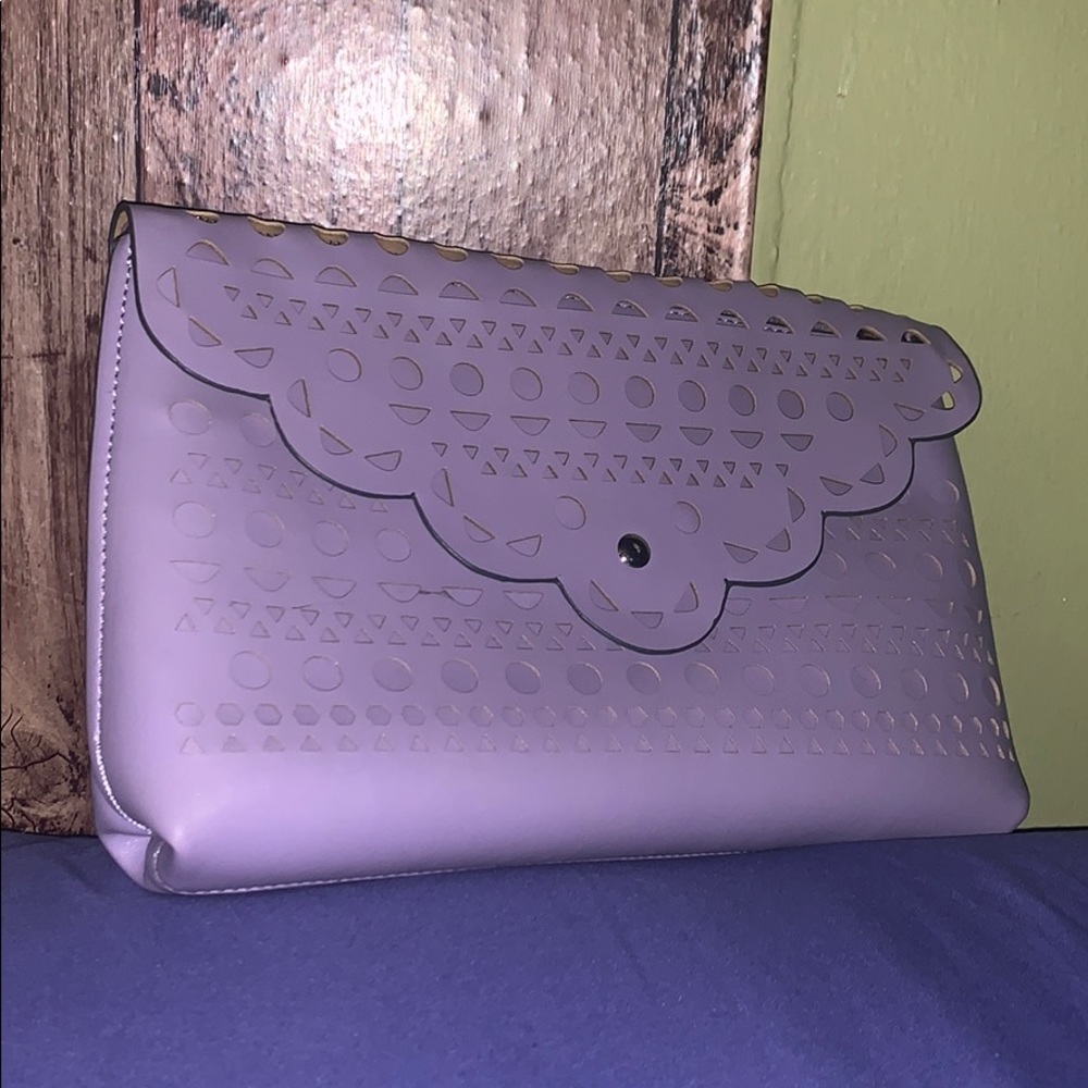 LAV CLUTCH💜